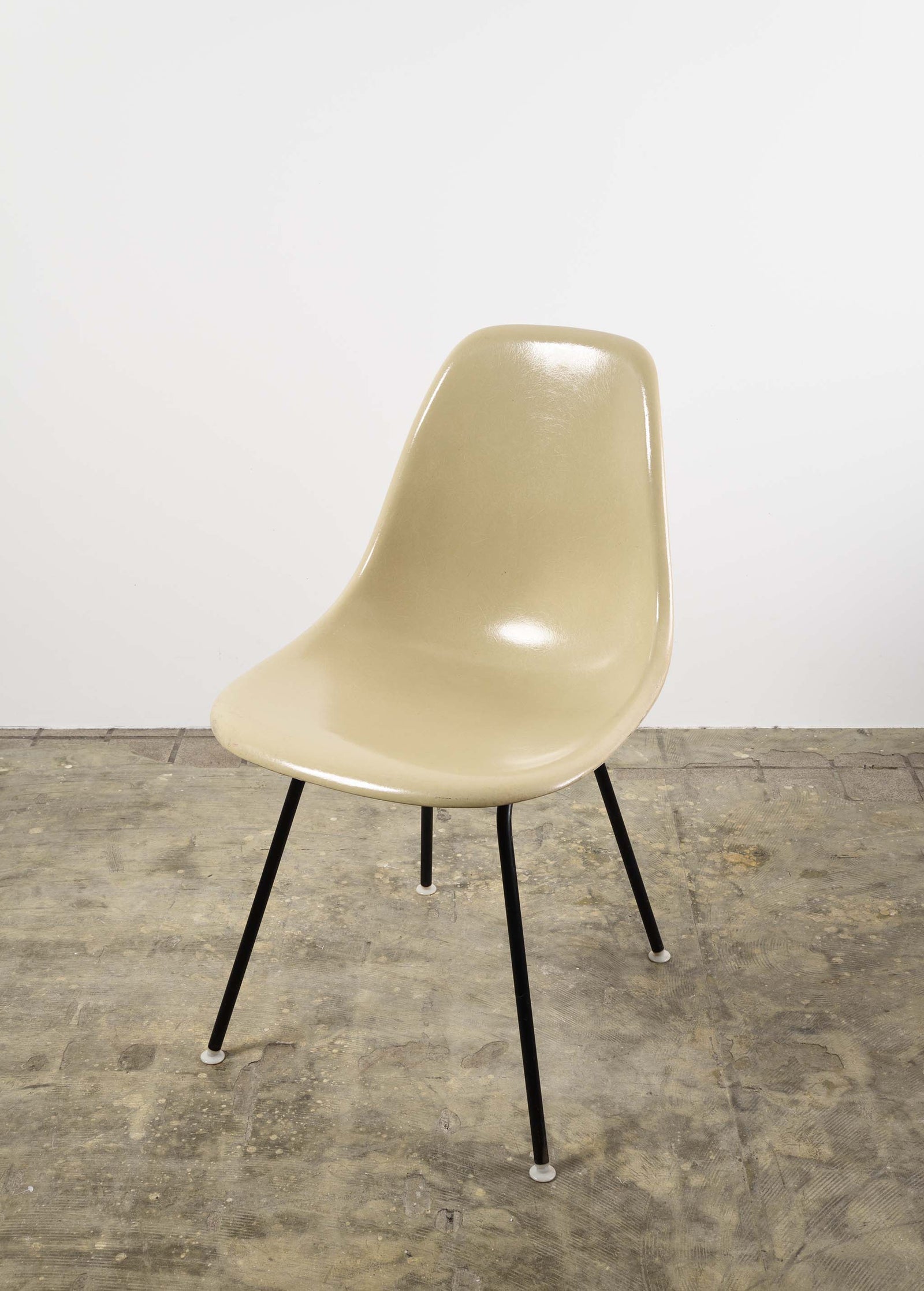 Eames Shell Chair – moonrisesapporo